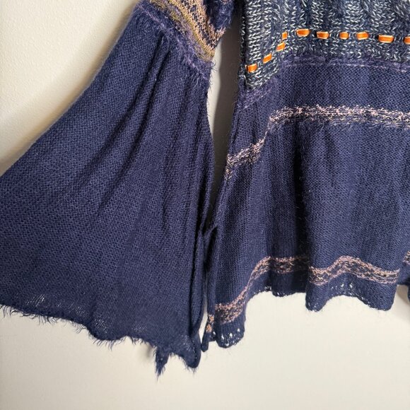 Free People Women's Navy Craft Time Boho Bell Sleeve Sweater Top Chic bell sleev - Picture 5 of 7